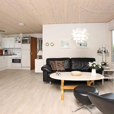 Two-bedroom Holiday In Harboore 4 *